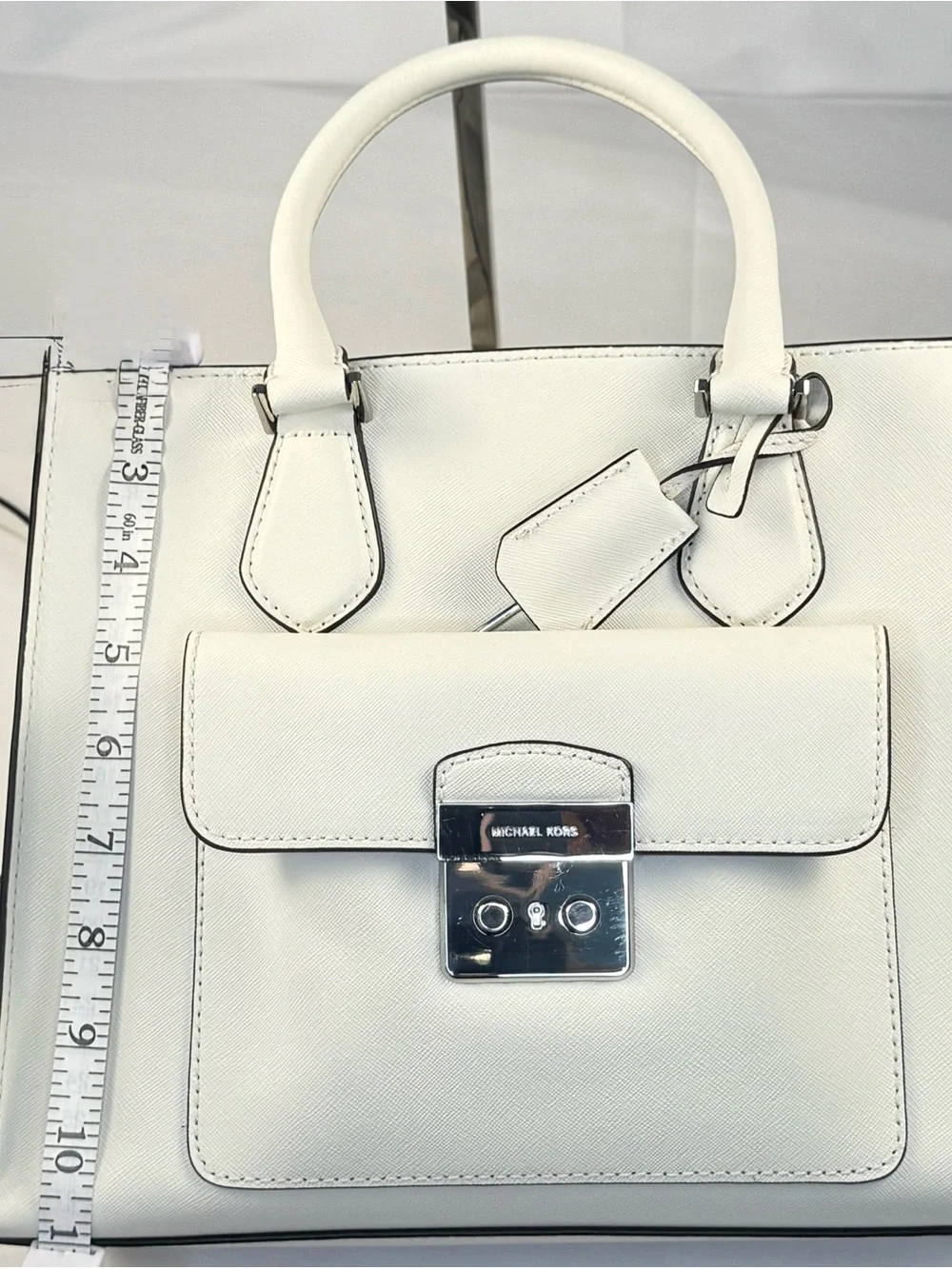 Michael Kors White Saffiano Leather Satchel – Elegant Designer Handbag